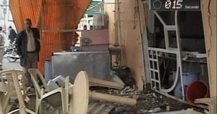 Iraq: Bomb attacks hit restaurant in holy city